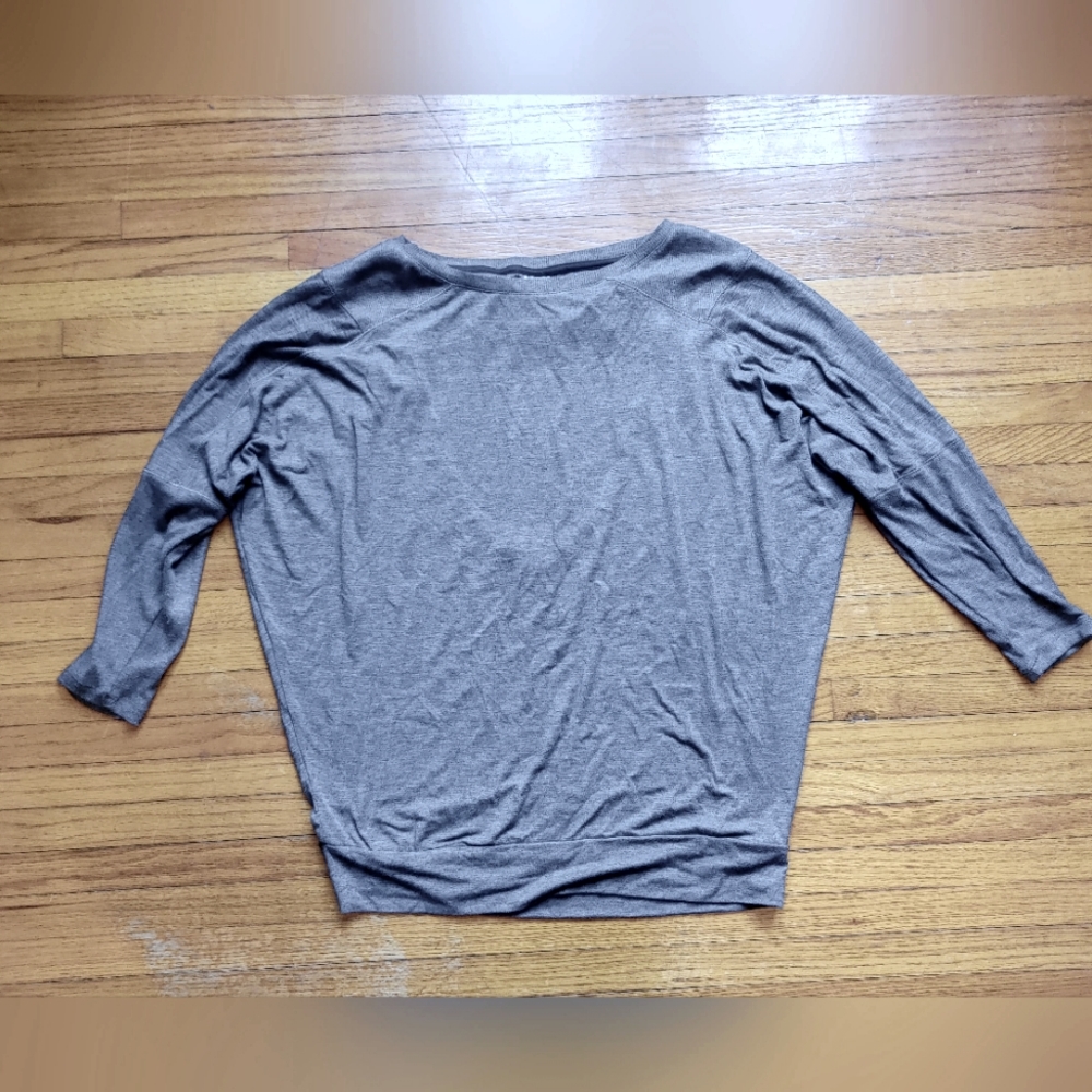 Dark grey open shoulder workout top